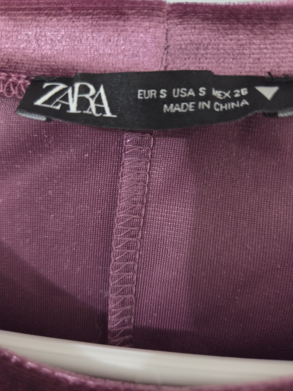 Zara Plum Velvet Midi Dress with Short Sleeves - Picture 5 of 7